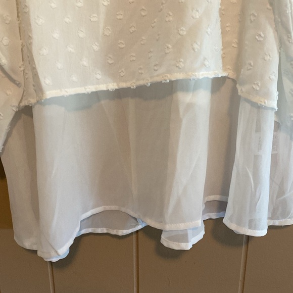 Ladies large white polka dot blouse - Picture 3 of 4